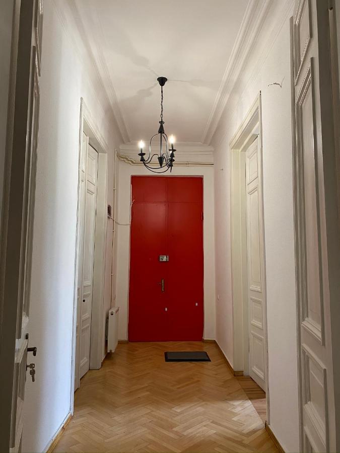 Red Door Daire Tiflis Dış mekan fotoğraf